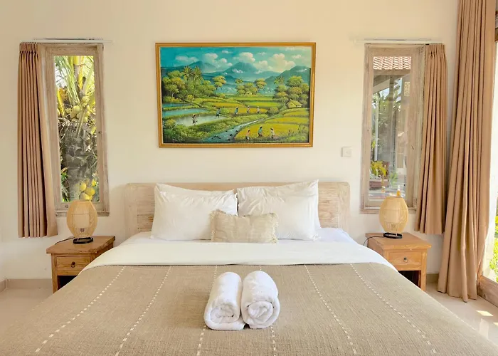 Big With 4 Bedrooms And Private Pool In *