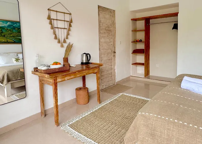Big With 4 Bedrooms And Private Pool In